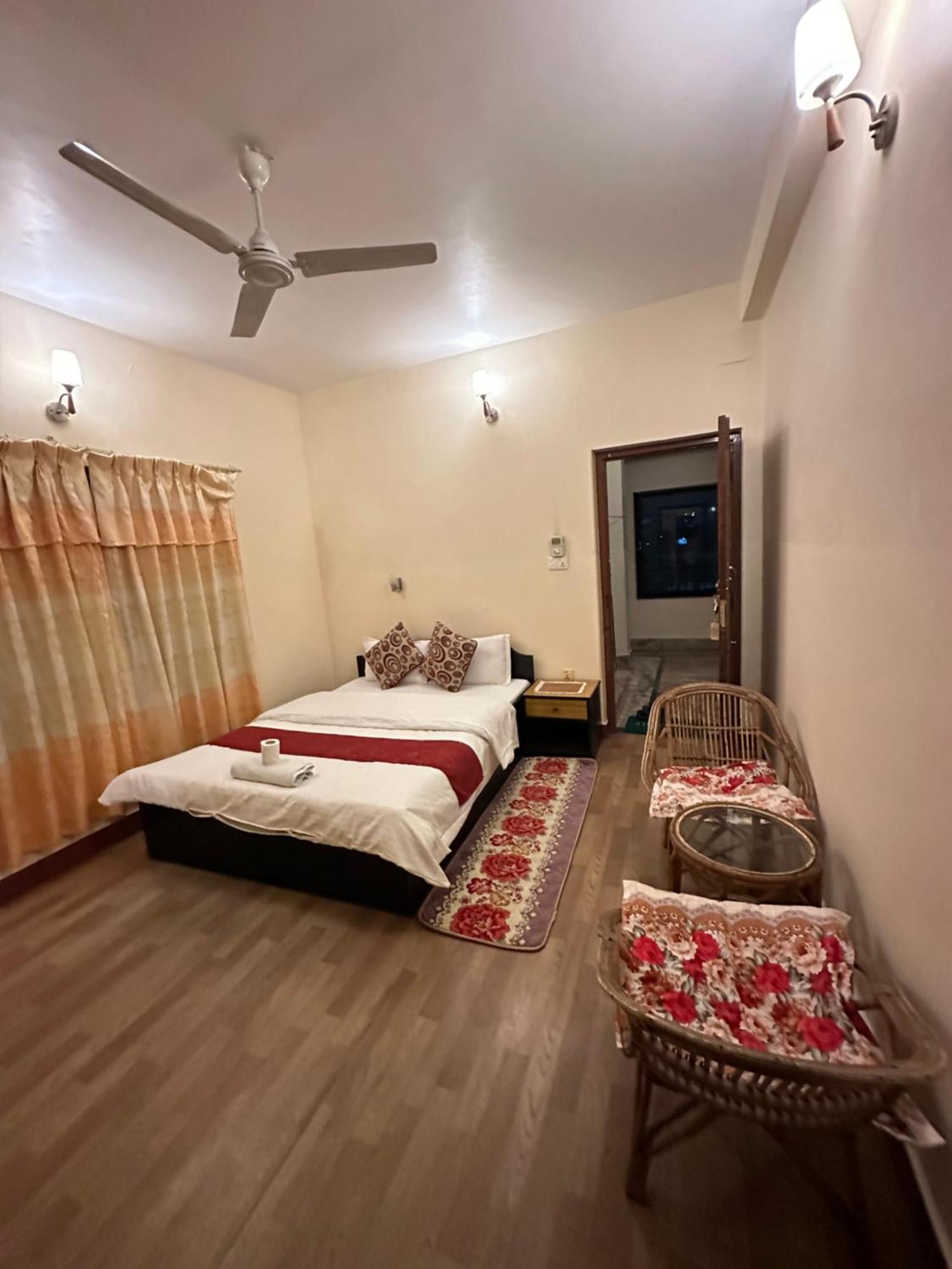 Cherry Garden Pokhara Exterior foto