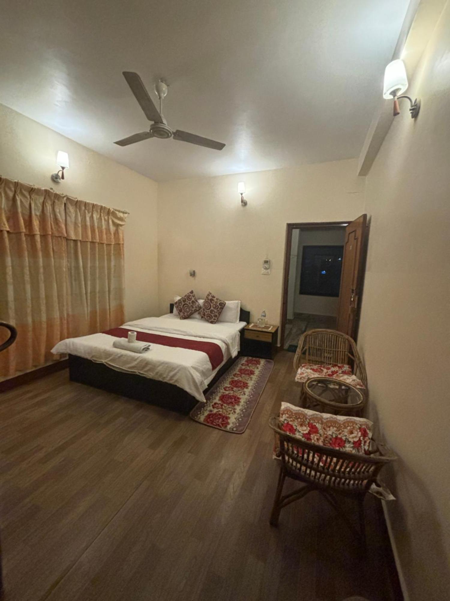 Cherry Garden Pokhara Exterior foto